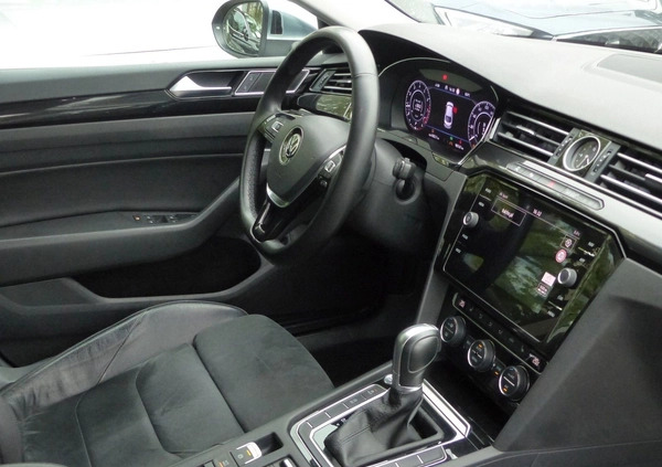 Volkswagen Arteon cena 109900 przebieg: 98759, rok produkcji 2018 z Bielawa małe 466